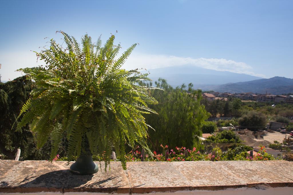 B&B Villa Accademia Giardini-Naxos Exterior foto